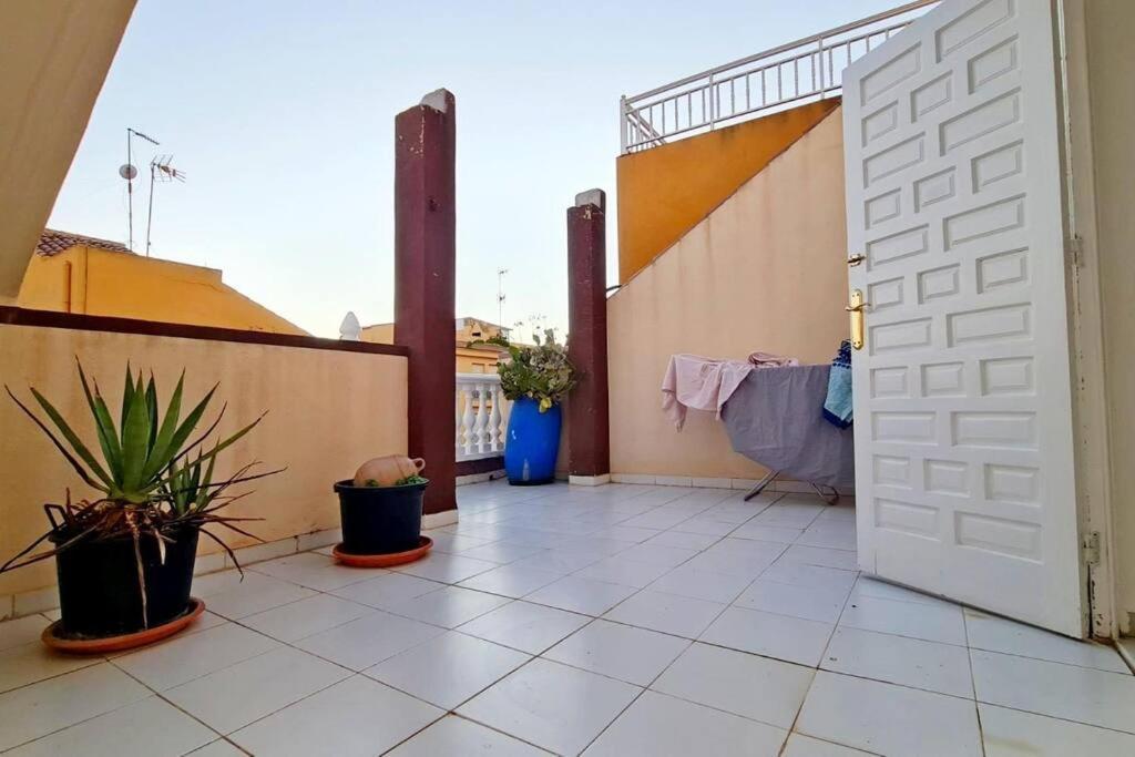 Апартаменты Mar Azul Adosado, Patio Y Solarium Торевьиа Экстерьер фото