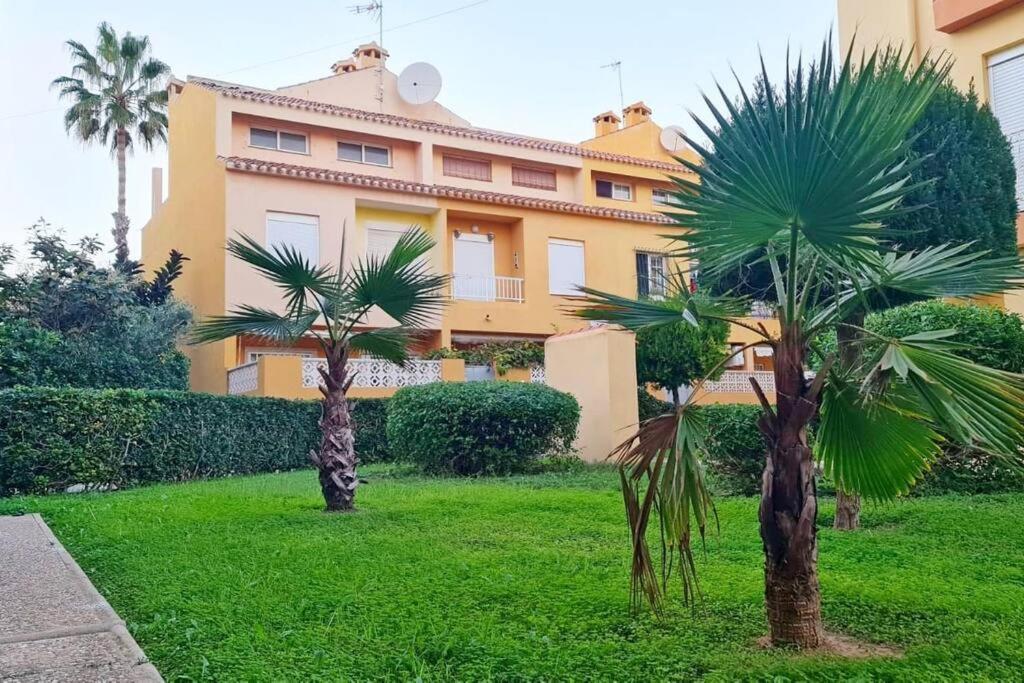 Апартаменты Mar Azul Adosado, Patio Y Solarium Торевьиа Экстерьер фото